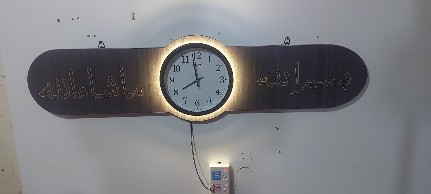 اللوحات الخشبية المحفورة بالليزر
