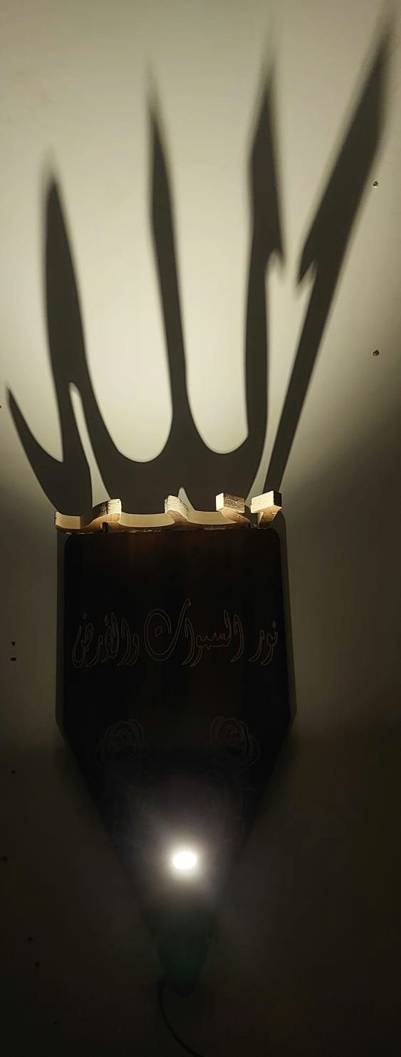 اللوحات الخشبية المحفورة بالليزر